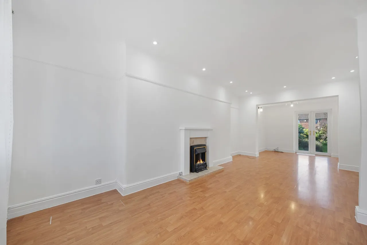 Nicholas Road, Widnes, Widnes, WA8 8ST, photo 2