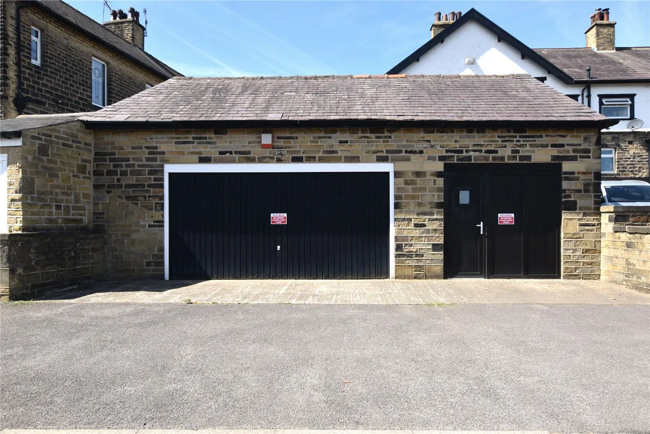 Town Lane, Bradford, BD10, photo 42