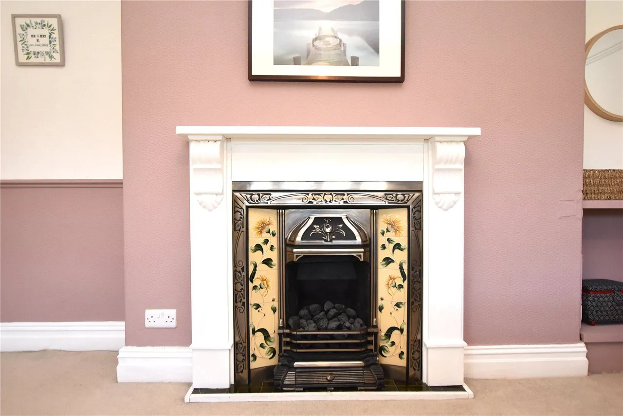 Town Lane, Bradford, BD10, photo 11