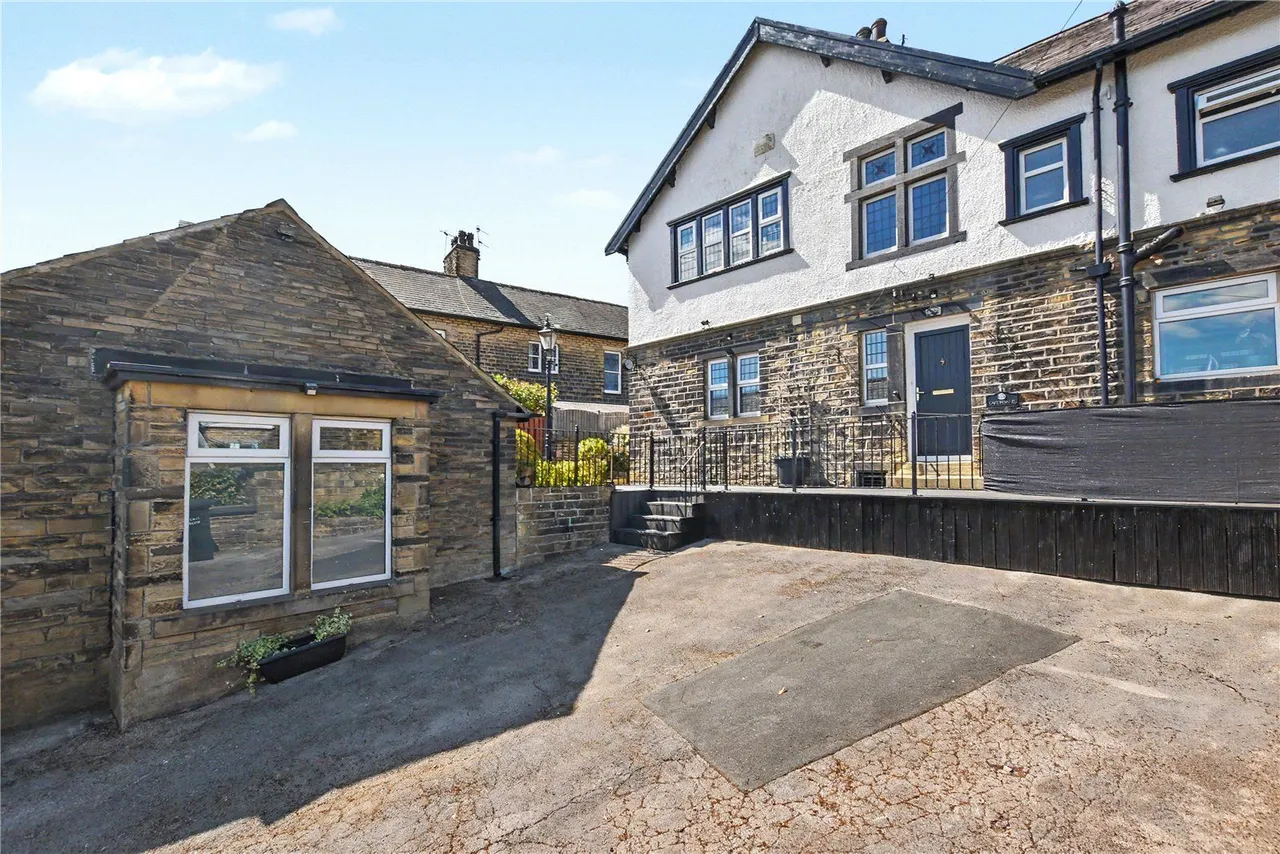 Town Lane, Bradford, BD10, photo 41