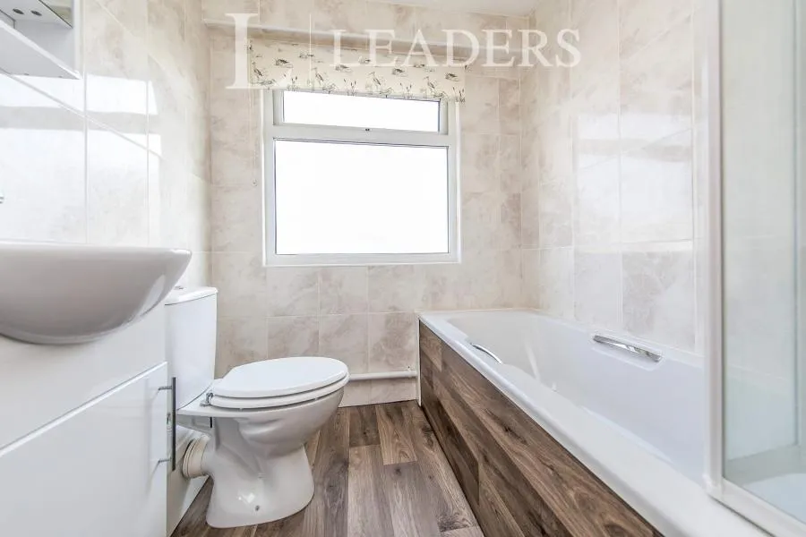 Broadway, Jaywick, CO15, photo 4