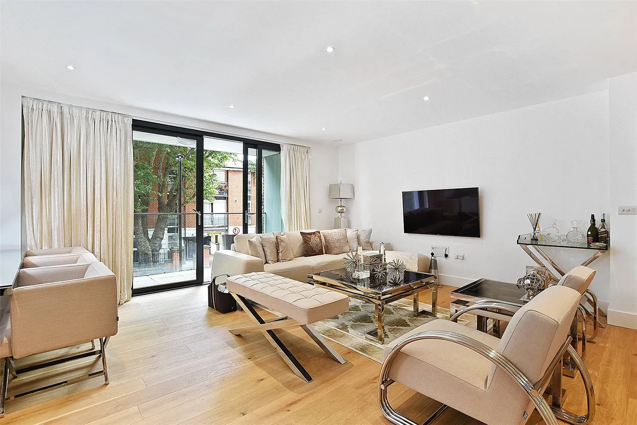 3 bed flat for sale — Dixon Butler Mews, London, W9