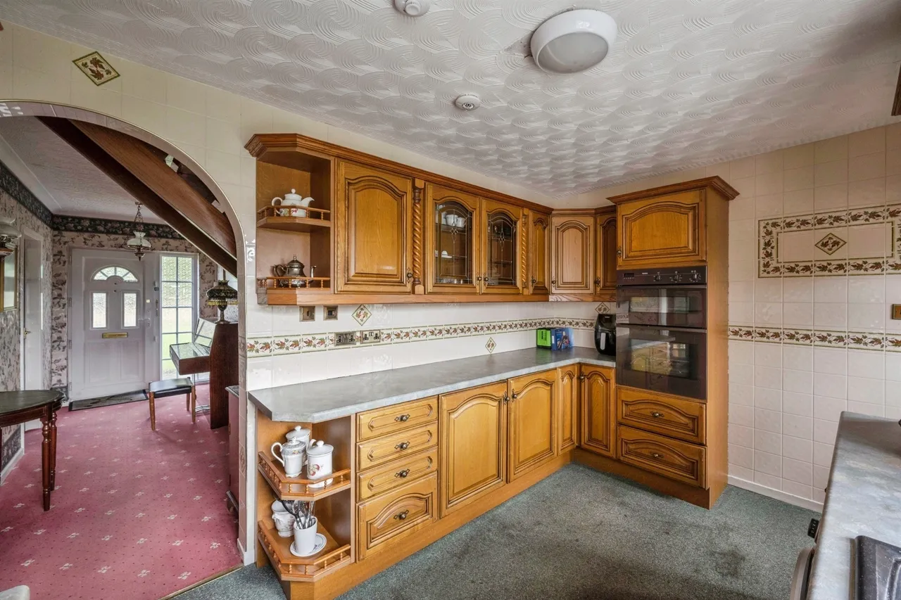 Hazel Road, Maltby, S66, photo 6