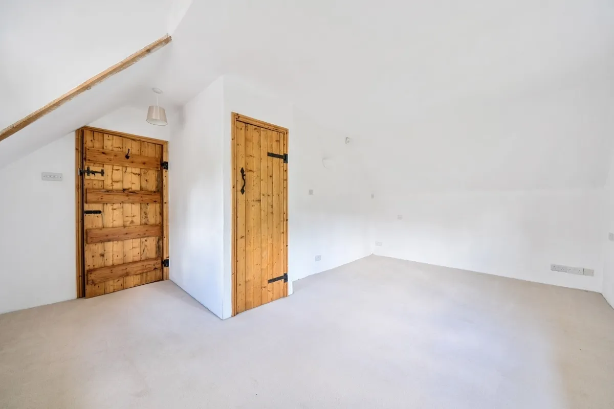 Queen Street, Cheltenham, GL54, photo 4