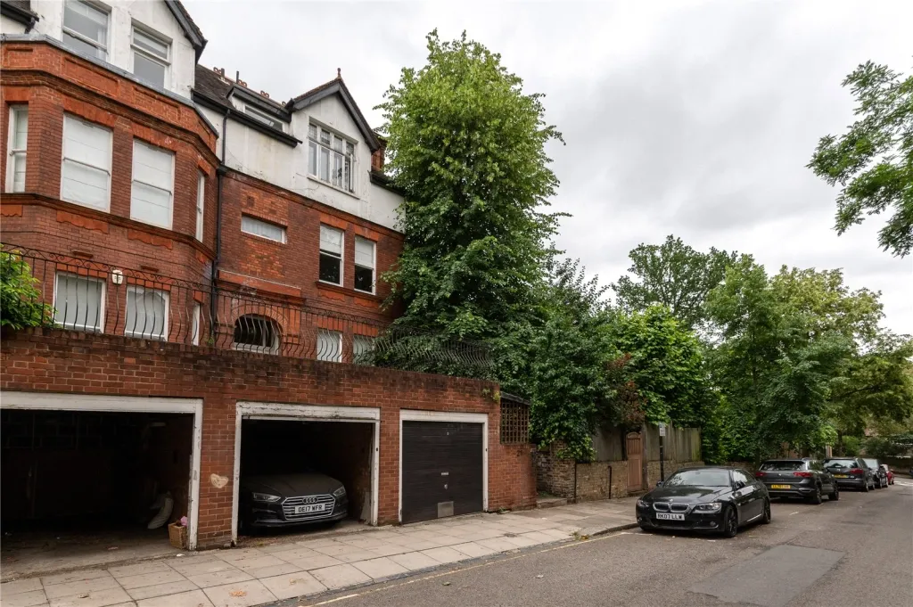 Chesterford Gardens, Hampstead, NW3, photo 12