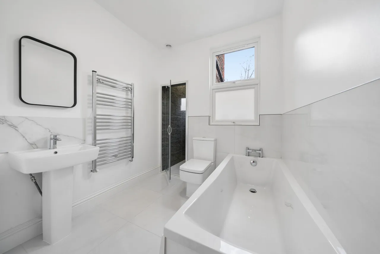 Carr Road, London, E17, photo 10