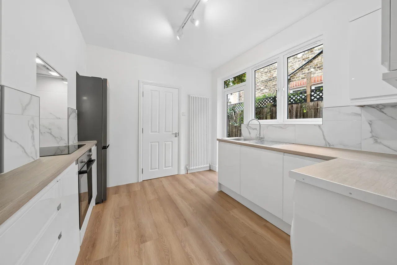 Carr Road, London, E17, photo 4