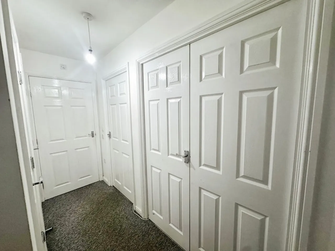 Whitehall Road, Lower Wortley, photo 8