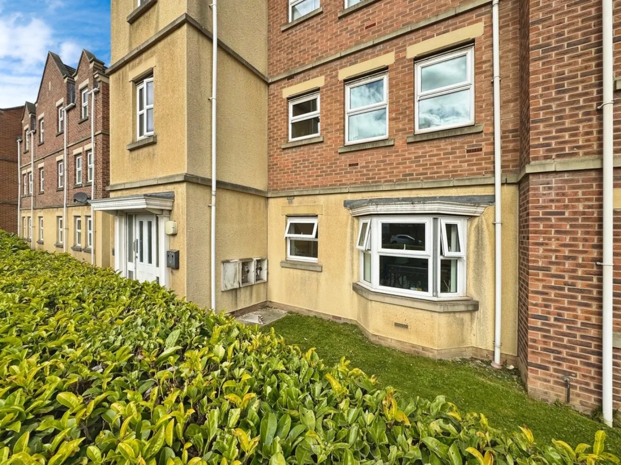 Whitehall Road, Lower Wortley, photo 3