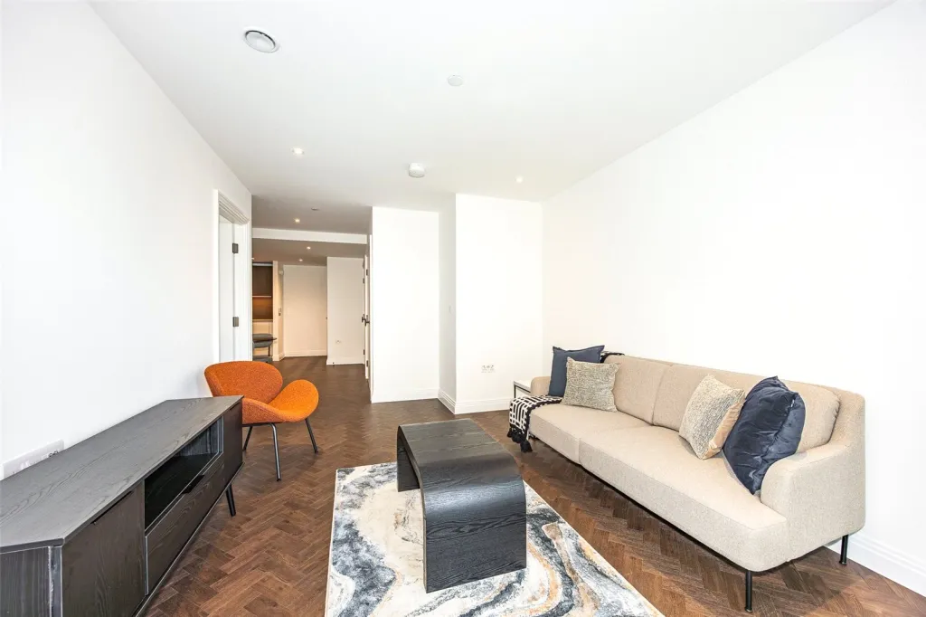 Eden Place, Royal Victoria, E16, photo 3