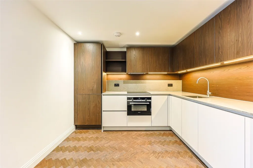 Eden Place, Royal Victoria, E16, photo 10