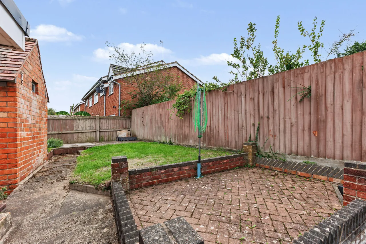 Hughes Lane, Harvington, WR11, photo 17