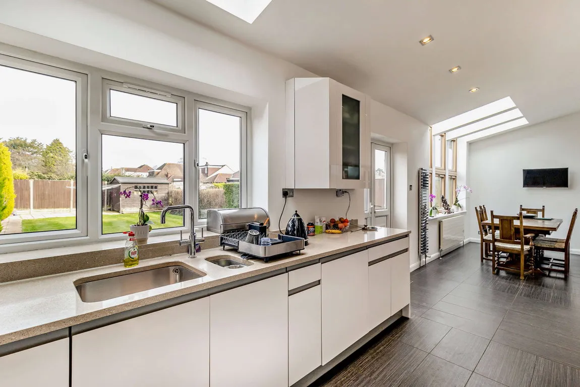 Colburn Avenue, Hatch End, HA5, photo 23