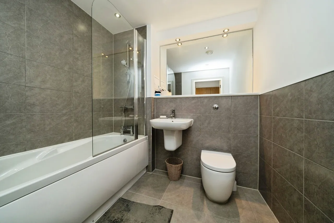 Ferry Court, Cardiff, CF11, photo 8