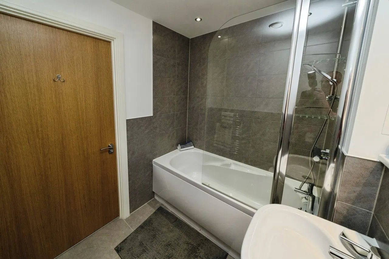 Ferry Court, Cardiff, CF11, photo 15