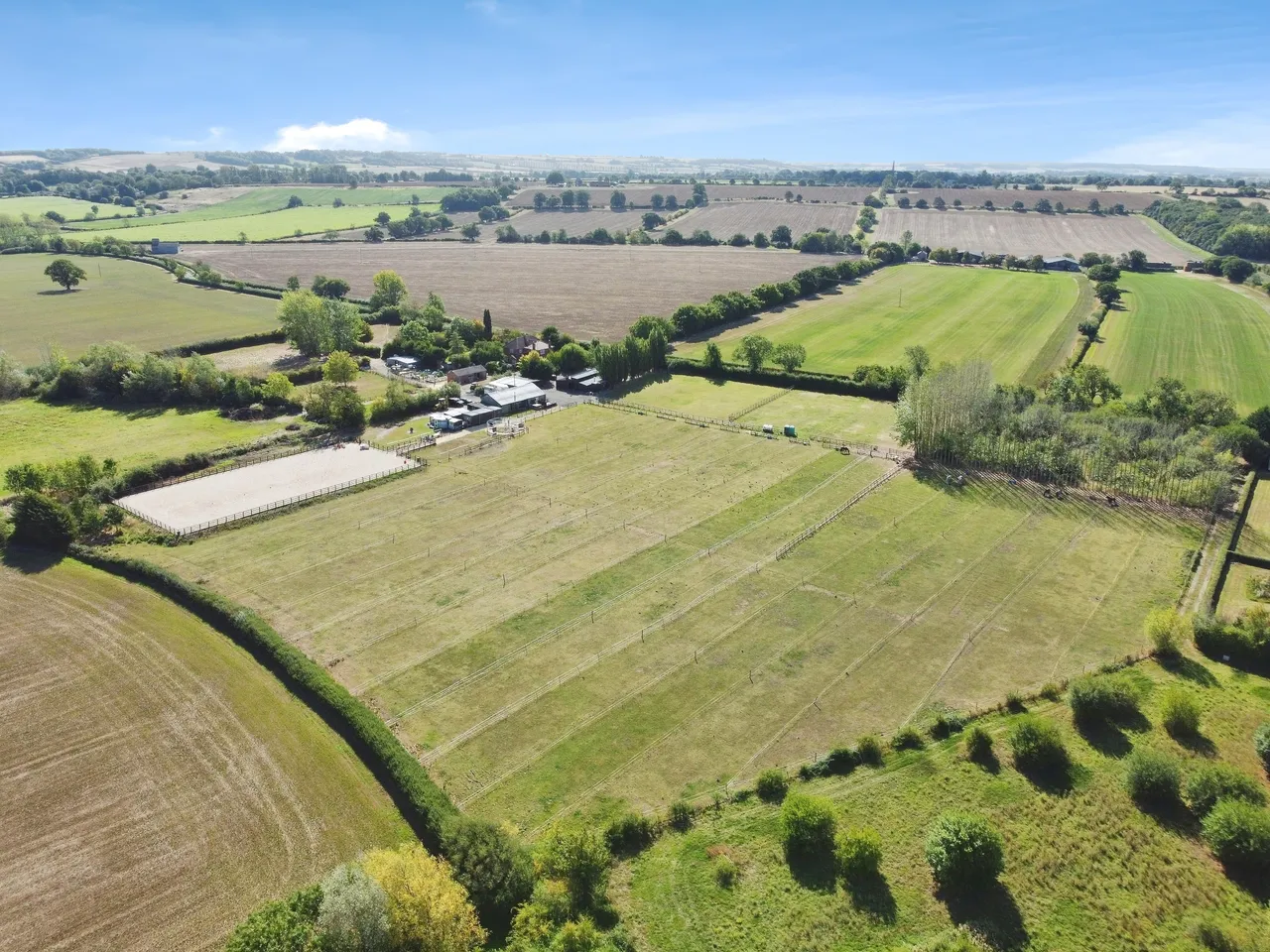 4 bed equestrian facility for sale, Brant Road, Grantham, NG32