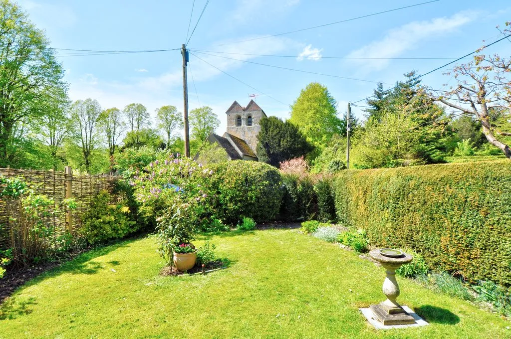 Fingest, Nr Marlow RG9 6QE, photo 12