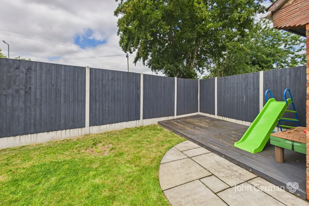 Blounts Drive, Uttoxeter, photo 26