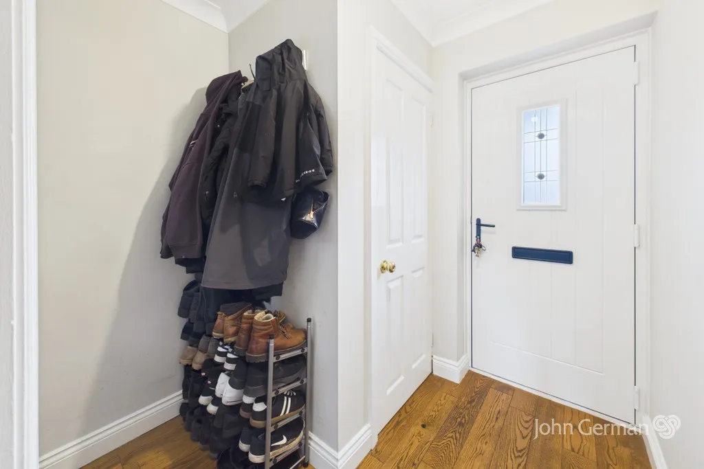 Blounts Drive, Uttoxeter, photo 13