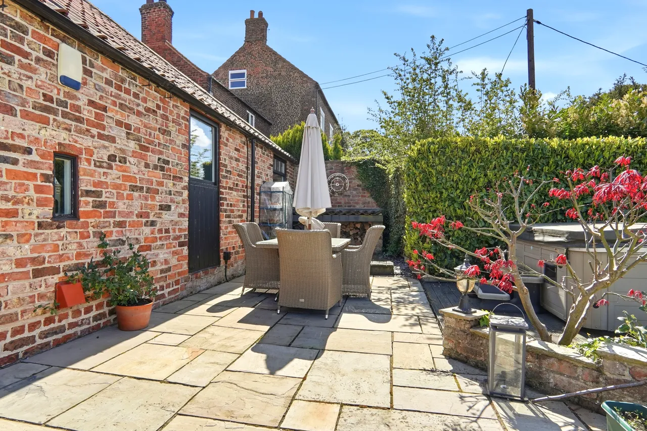 Barff Farm, Thorpe Willoughby, YO8, photo 25