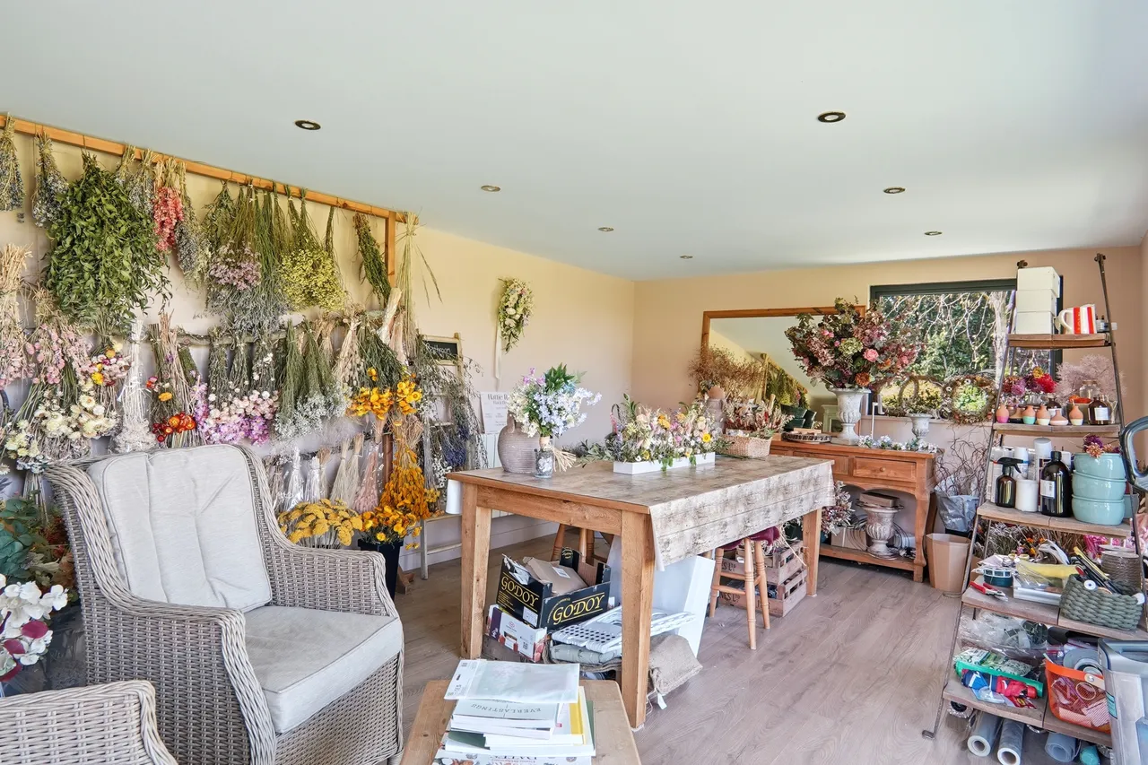 Barff Farm, Thorpe Willoughby, YO8, photo 31