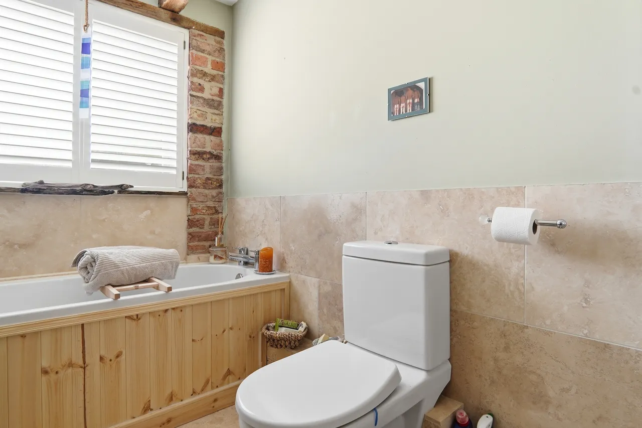Barff Farm, Thorpe Willoughby, YO8, photo 20
