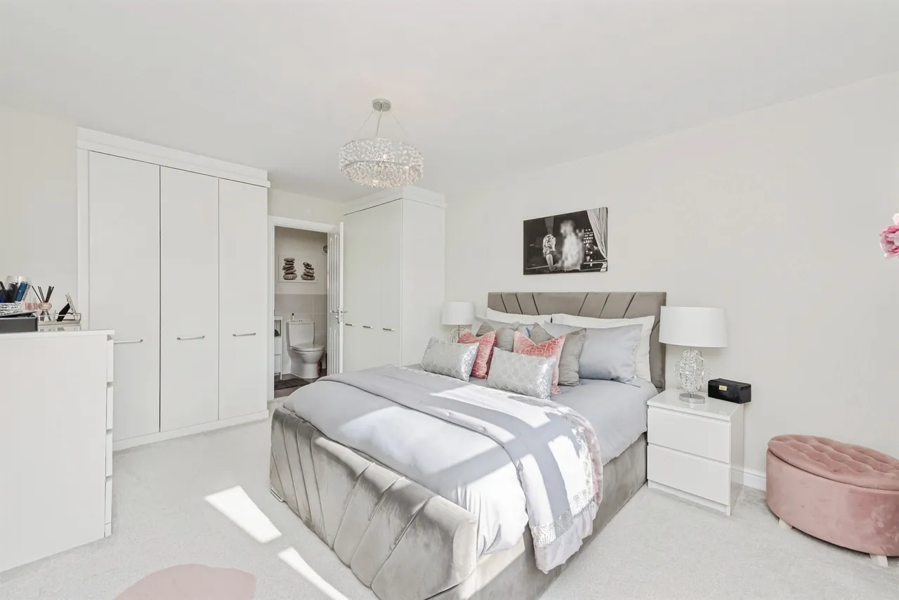 Croft Close, Two Gates, B77, photo 11