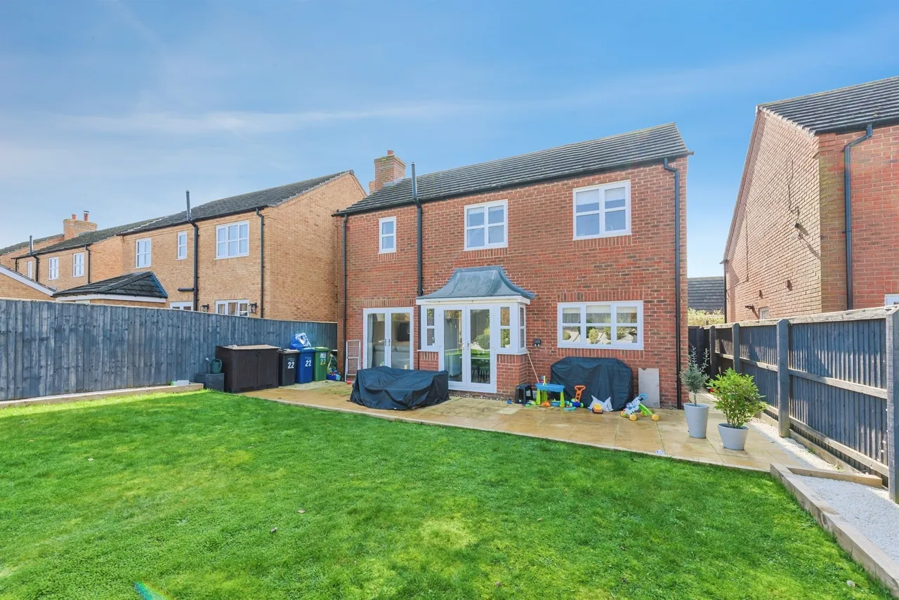 Croft Close, Two Gates, B77, photo 20