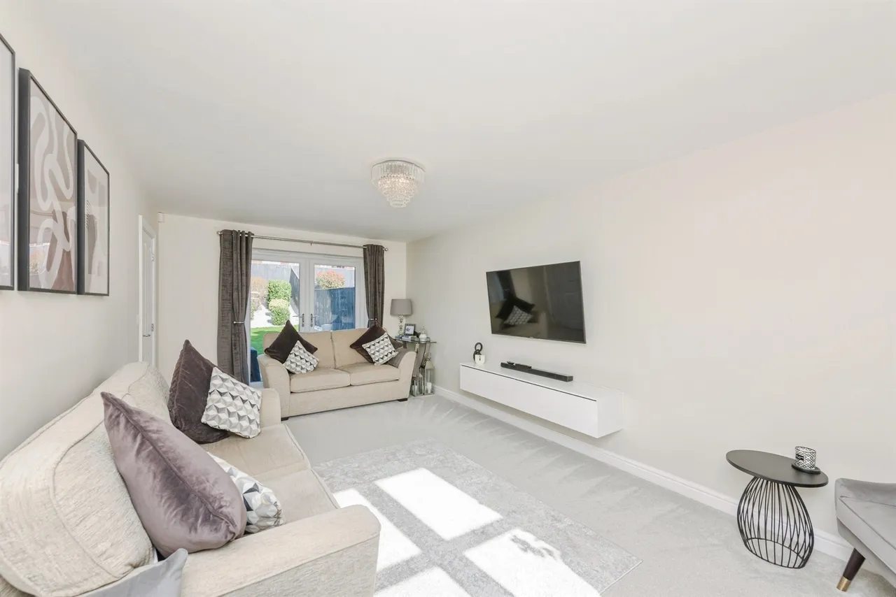 Croft Close, Two Gates, B77, photo 8