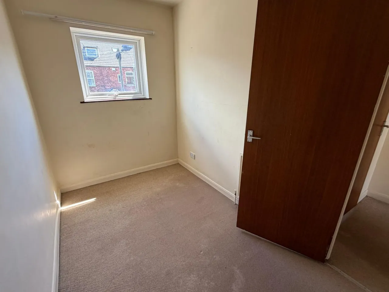 College Street, Grantham, NG31, photo 11
