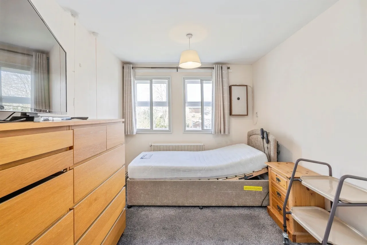 Lower High Street, Watford, WD17, photo 12