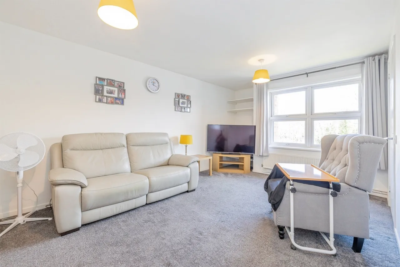 Lower High Street, Watford, WD17, photo 2