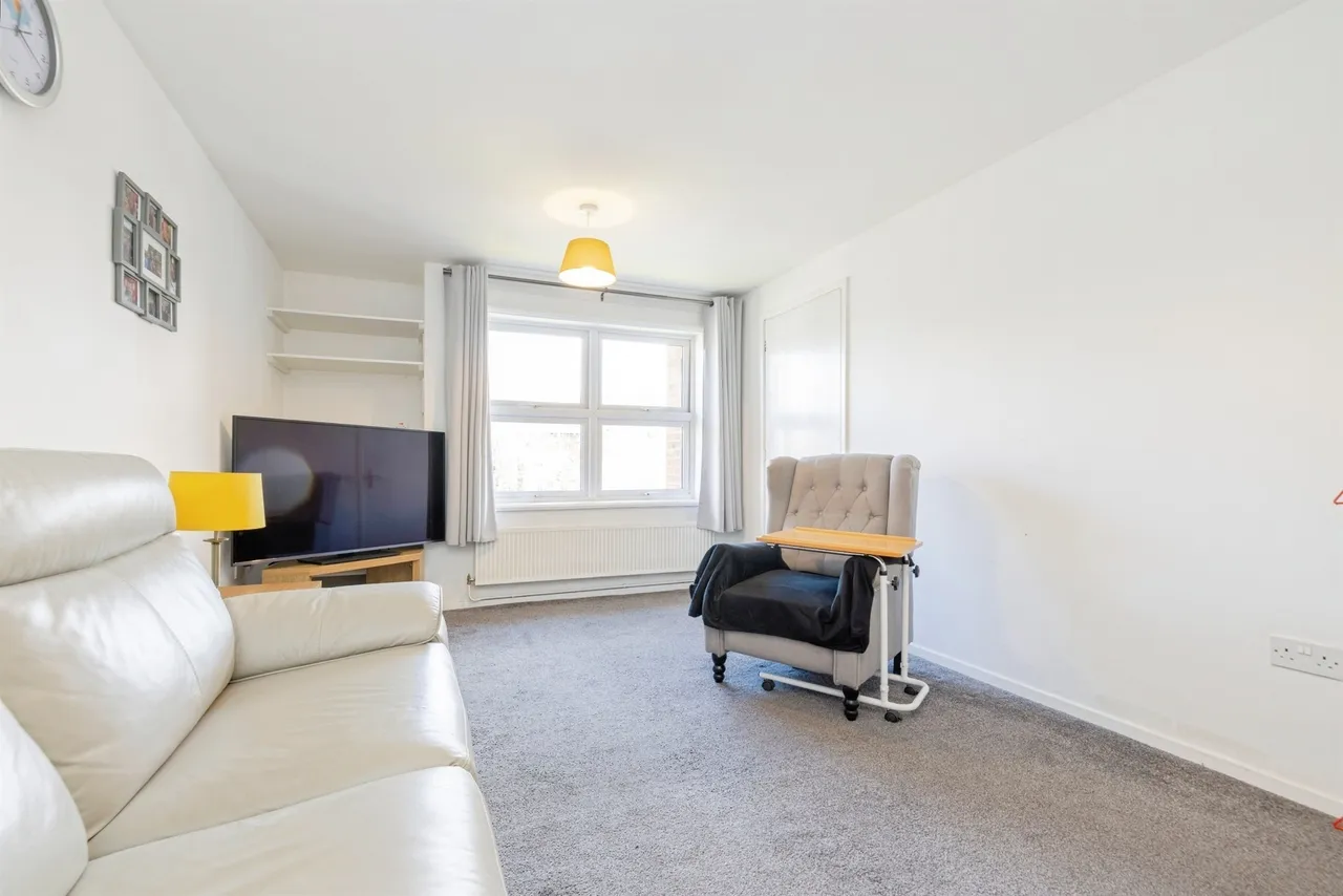 Lower High Street, Watford, WD17, photo 9