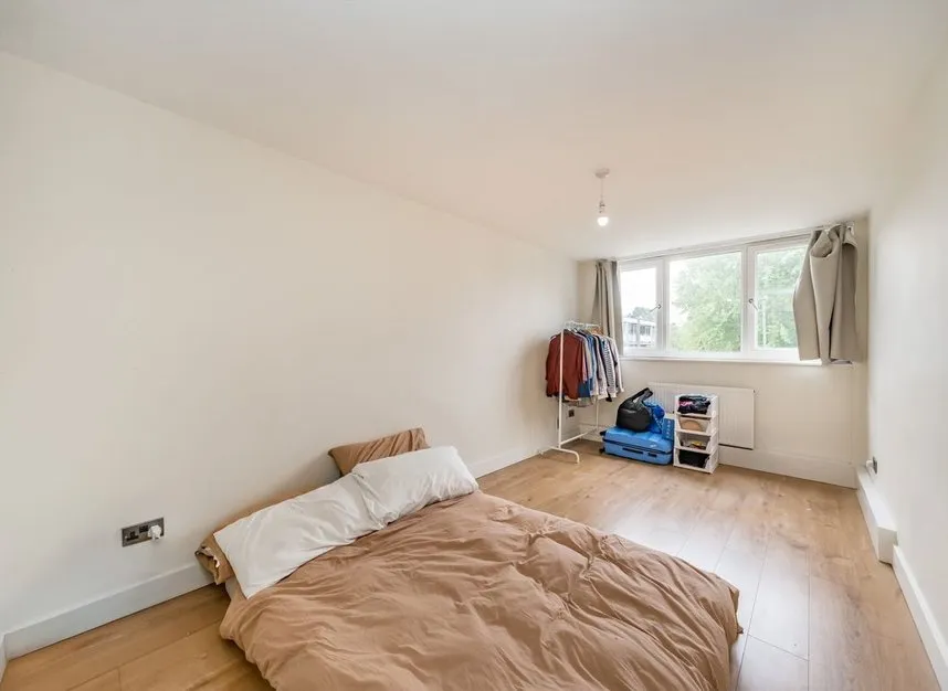 Clement Close, Brondesbury Park, NW6, photo 3