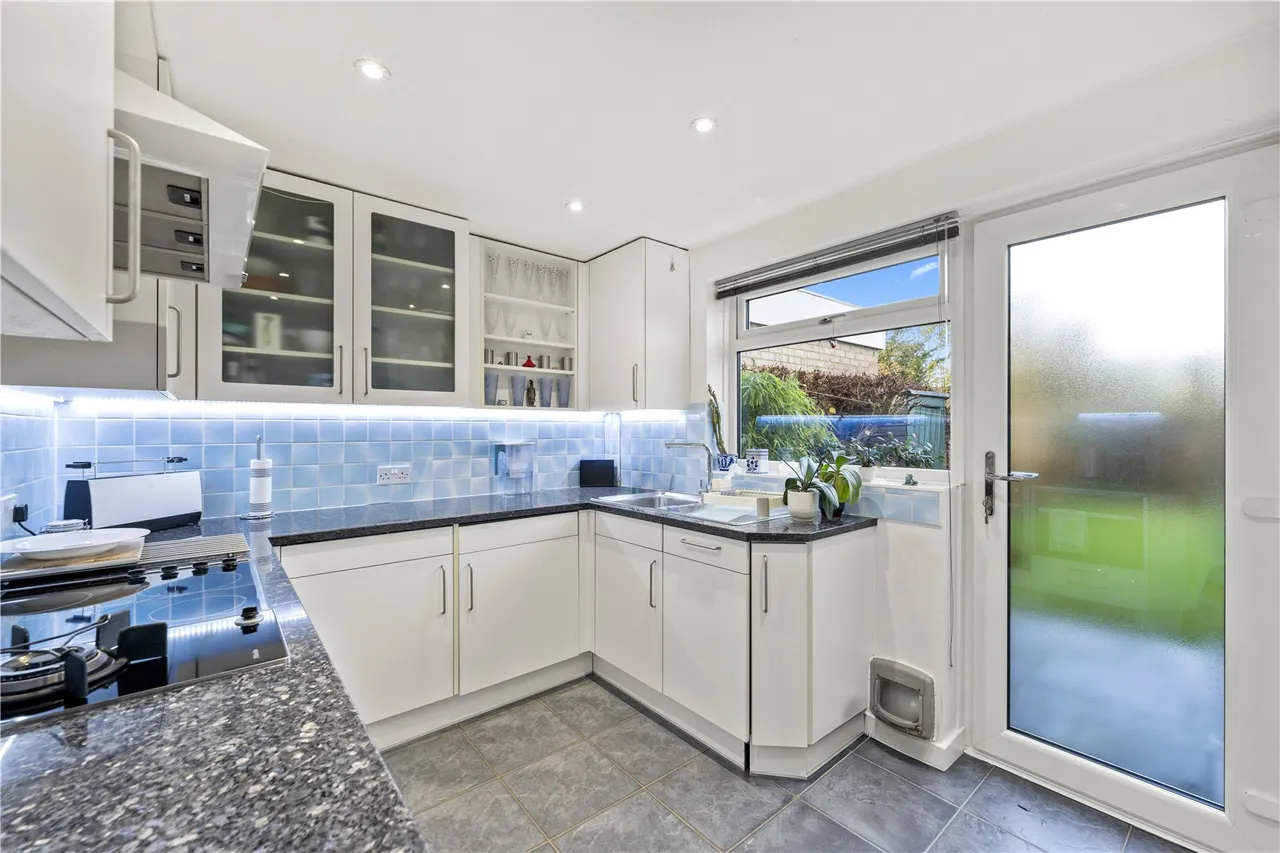 Wordsworth Road, Hampton, TW12 1ER, photo 6