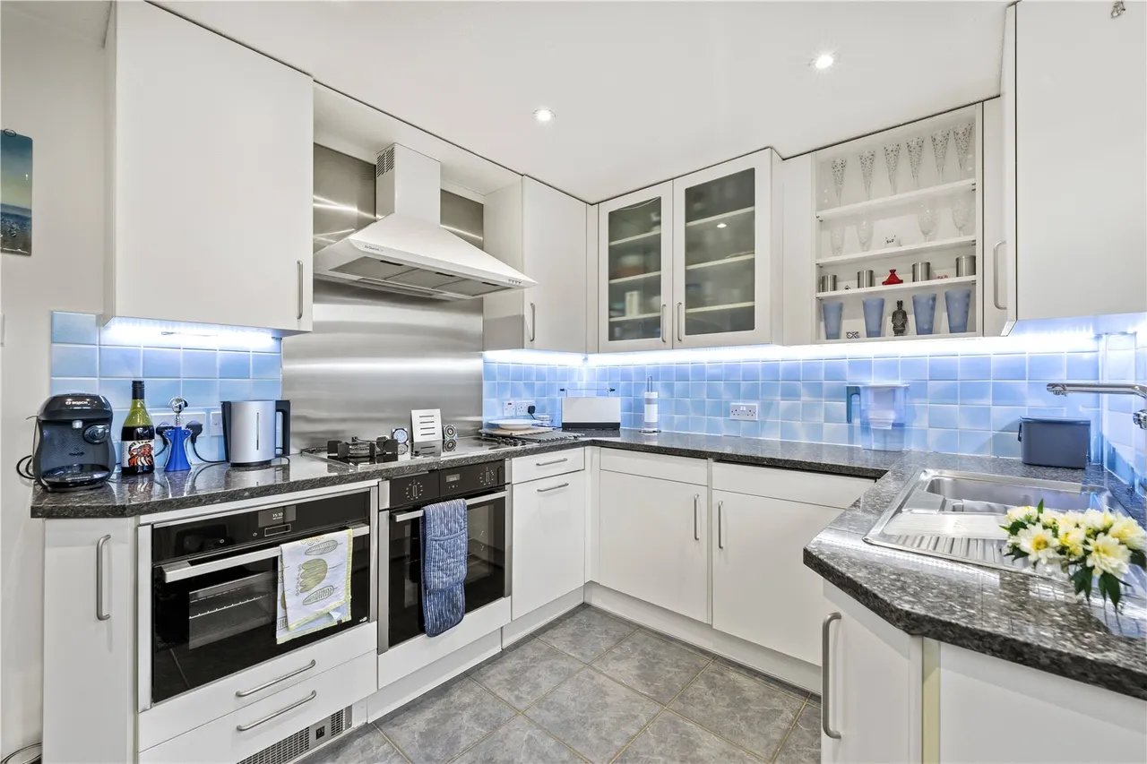 Wordsworth Road, Hampton, TW12 1ER, photo 5