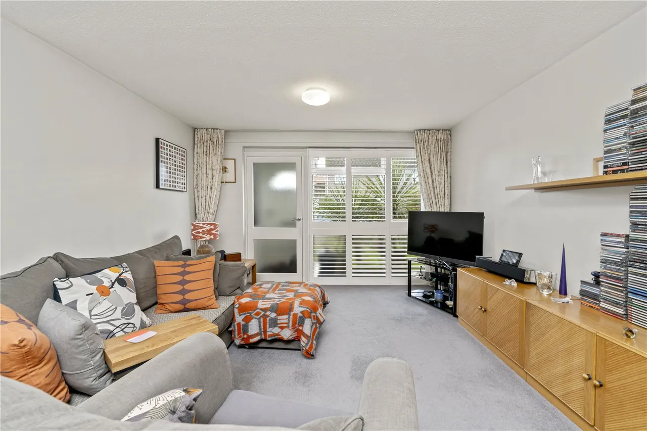 Wordsworth Road, Hampton, TW12 1ER, photo 4