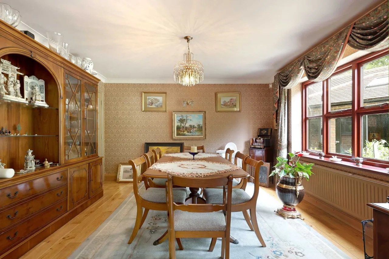 Collum Green Road, Farnham Common, SL2, photo 7