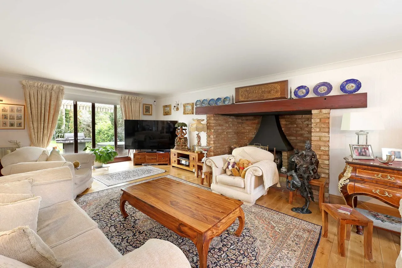 Collum Green Road, Farnham Common, SL2, photo 6