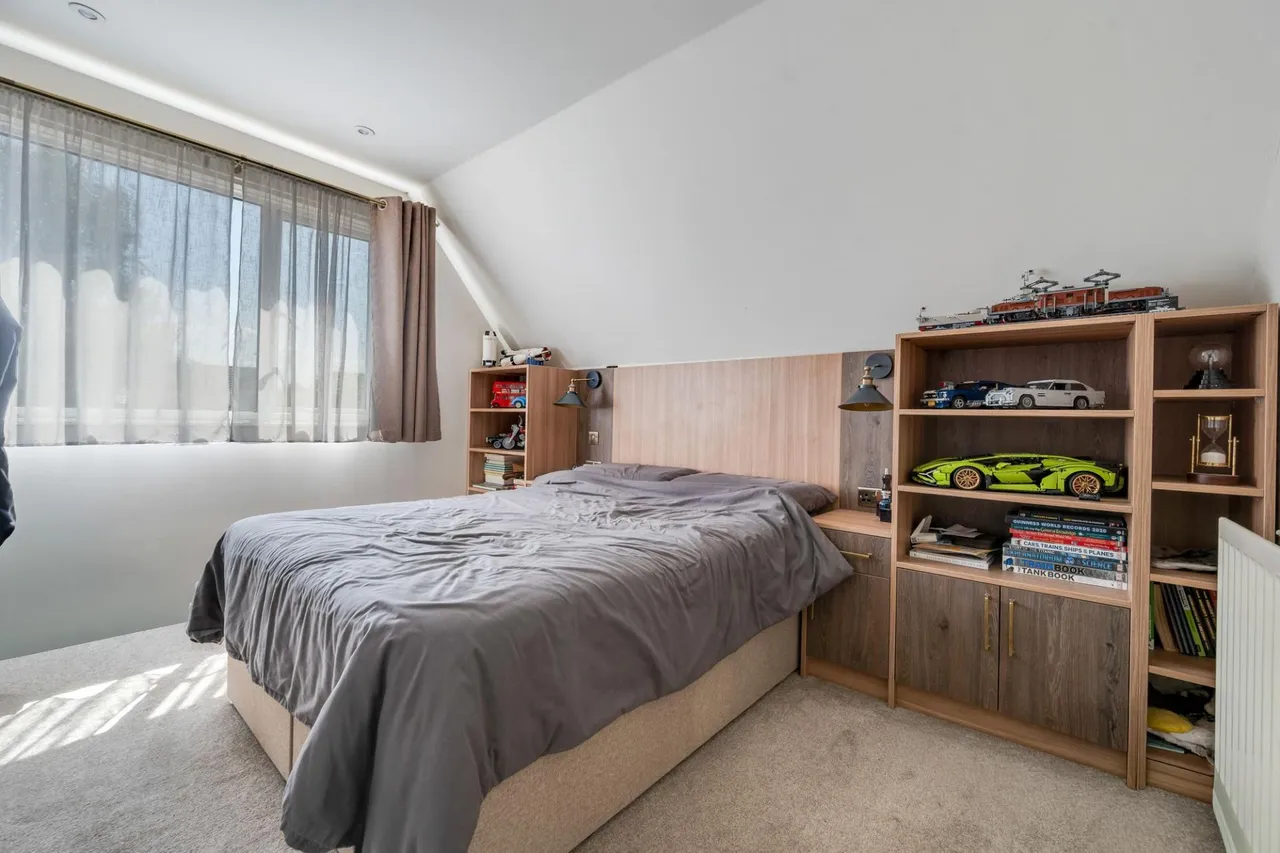 Walcot Walk, Netherton, PE3, photo 9