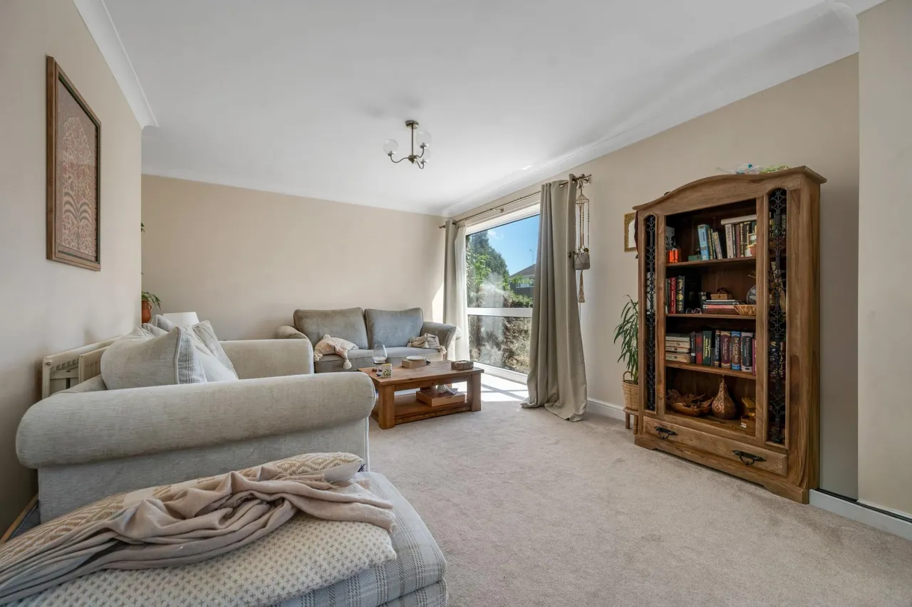 Walcot Walk, Netherton, PE3, photo 5