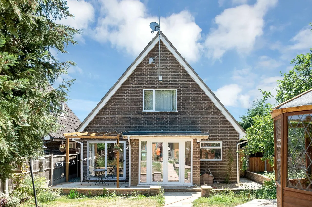 Walcot Walk, Netherton, PE3, photo 13
