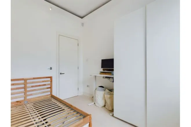 Warple Way, London, W3, photo 8