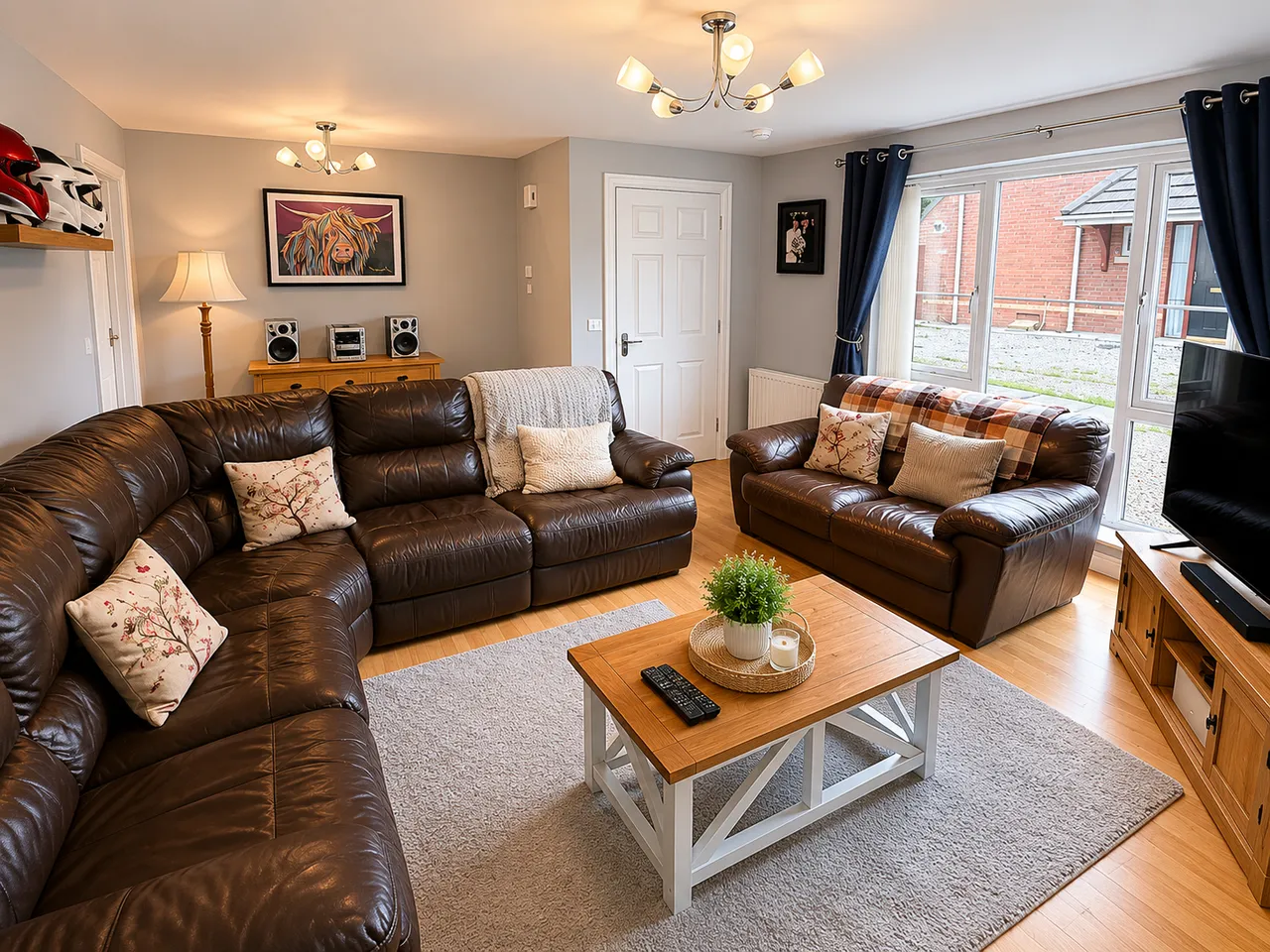 Glenwood Court, Lisburn, BT28, photo 2