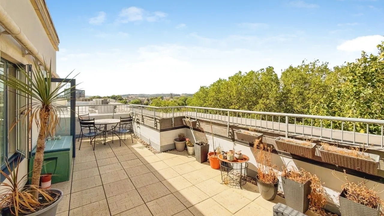 2 bed flat for sale, Bedminster Parade, BS3