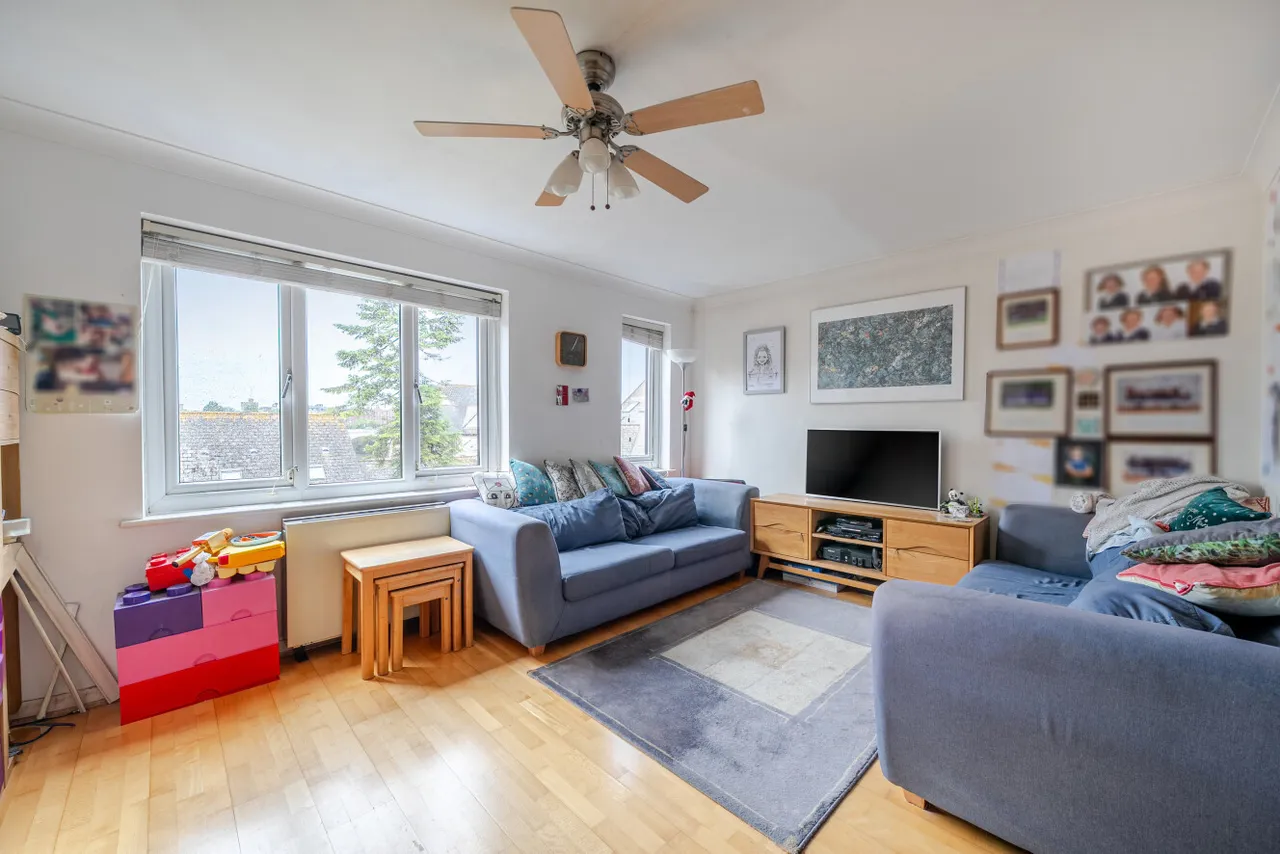 2 bed flat for sale, Ranelagh Gardens, London, SW6