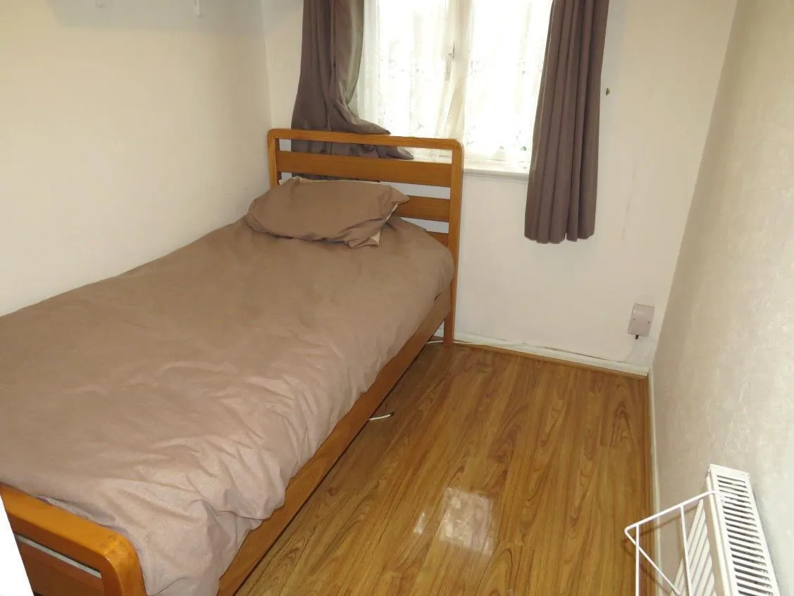 Croydon Road, B24, photo 7