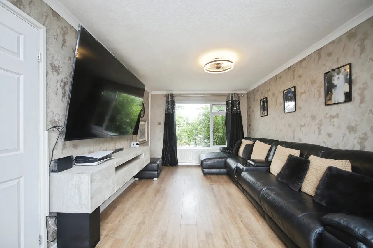 Bossington Drive, Taunton, TA2, photo 2