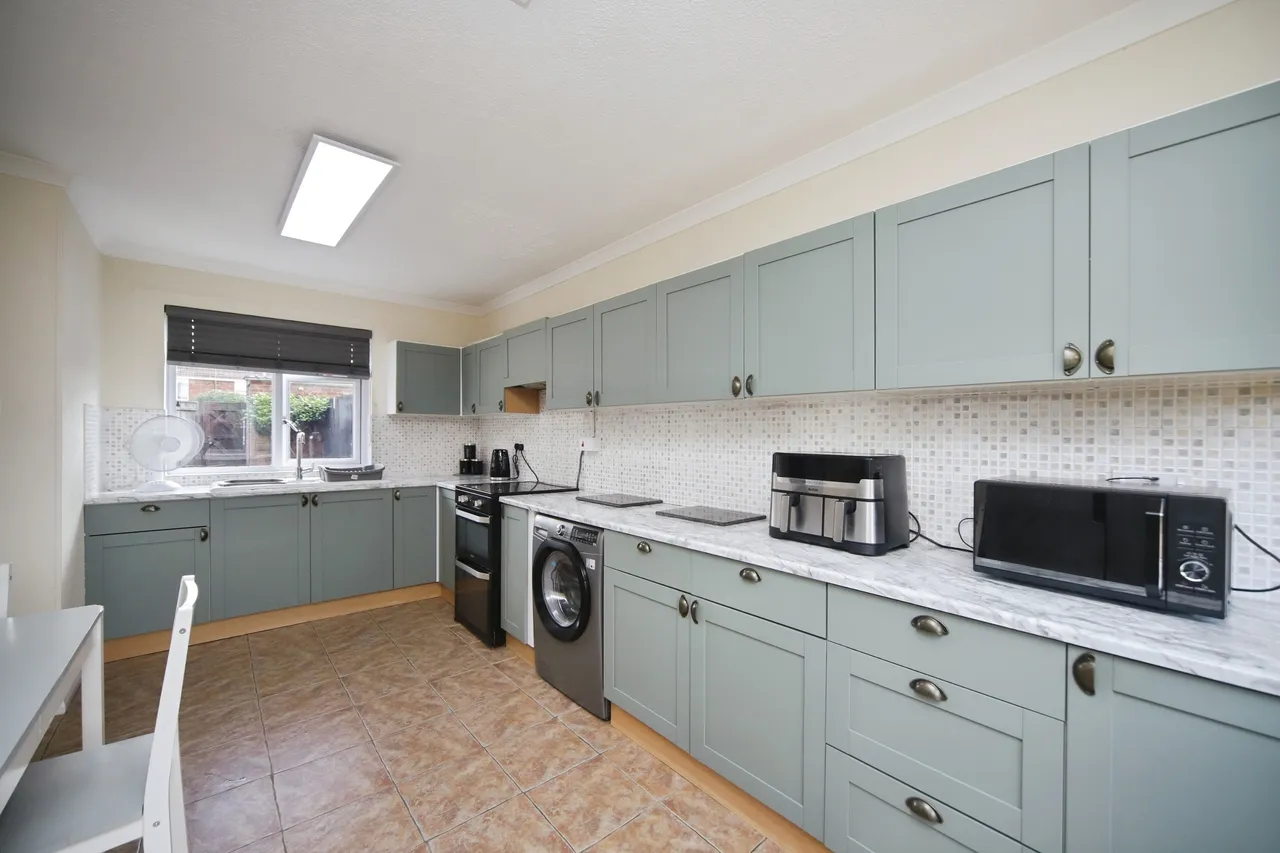 Bossington Drive, Taunton, TA2, photo 5