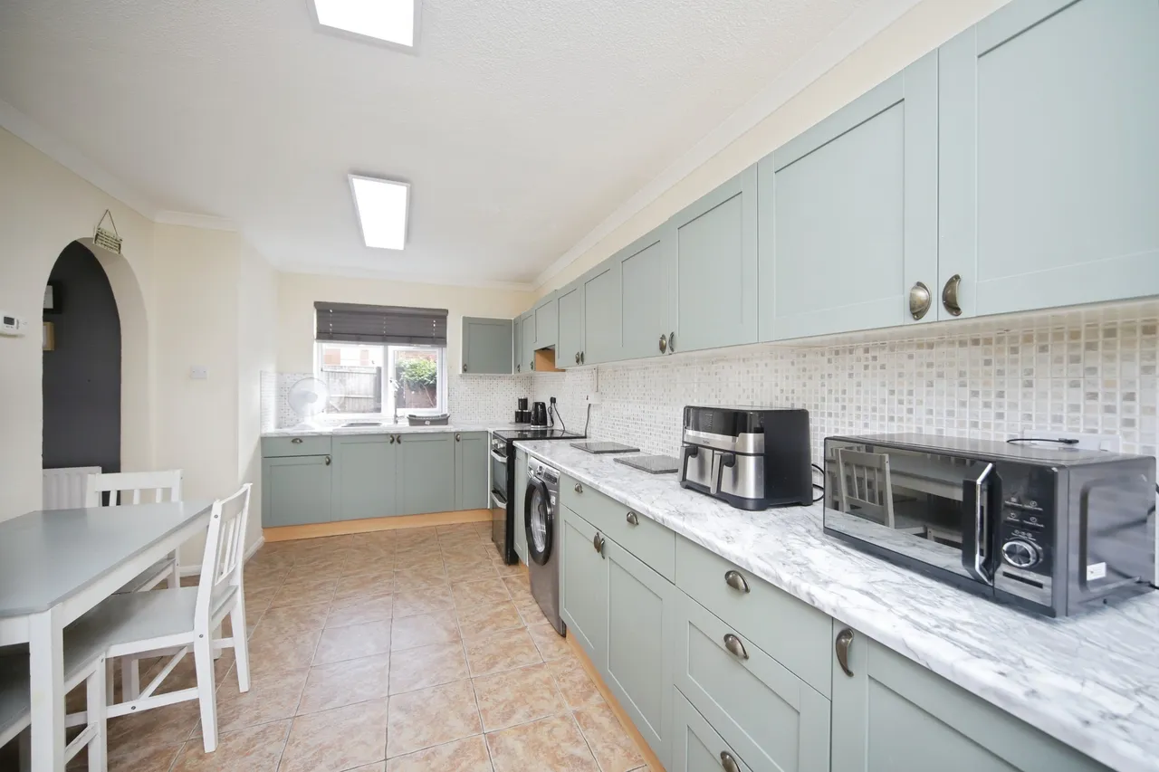 Bossington Drive, Taunton, TA2, photo 4